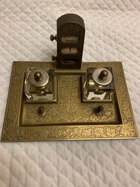 ANTIQUE RARE 19thC ORNATE GLASS BRASS DOUBLE INKWELL W/PERPETUAL CALENDAR